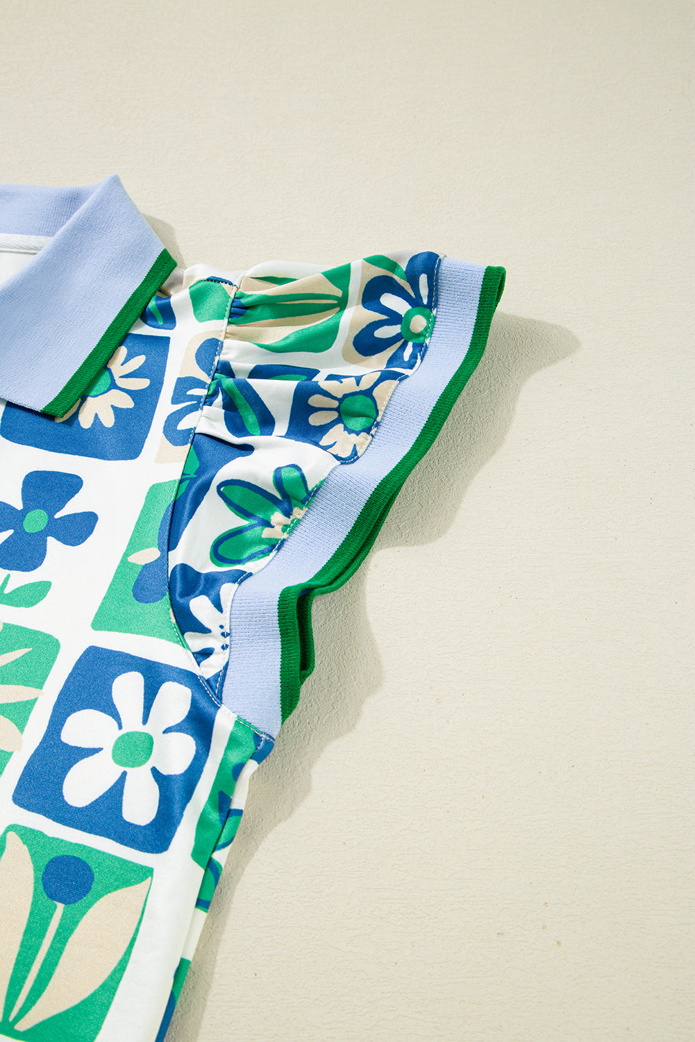 Green Floral Plaid Colorblock Flutter Sleeve Blouse