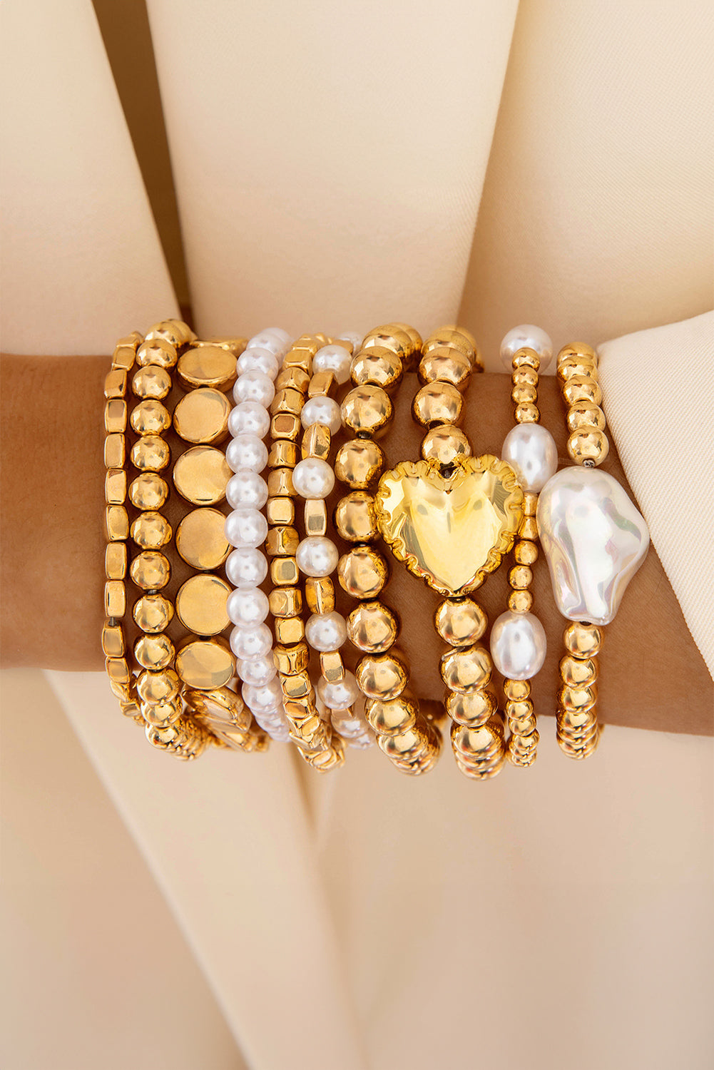 Gold Minimalist Style Heart & Pearl Beaded Bracelet Set