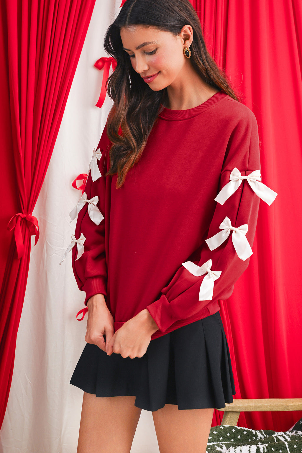 Fiery Red Sweet Bowknot Round Neck Sweatshirt