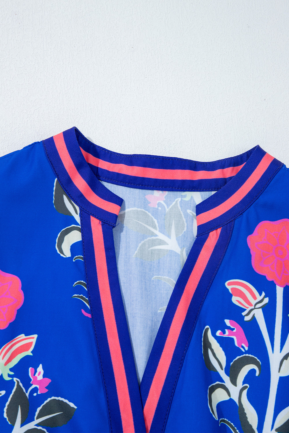 Blue Floral Print Pop of Color Neckline Long Sleeve Midi Dress